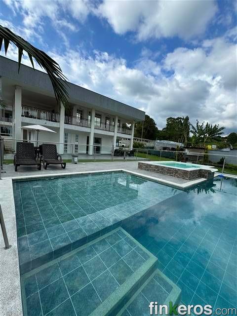 Chalet Nuevo Futuro - Finca en Circasia, Quindío